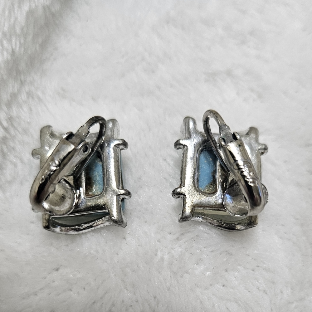 Vintage Coro earrings - Picture 7 of 8